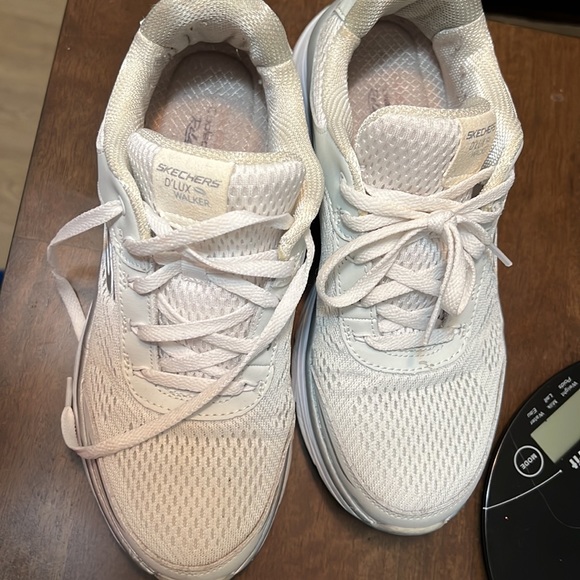 Very new never worn outside - Picture 2 of 3